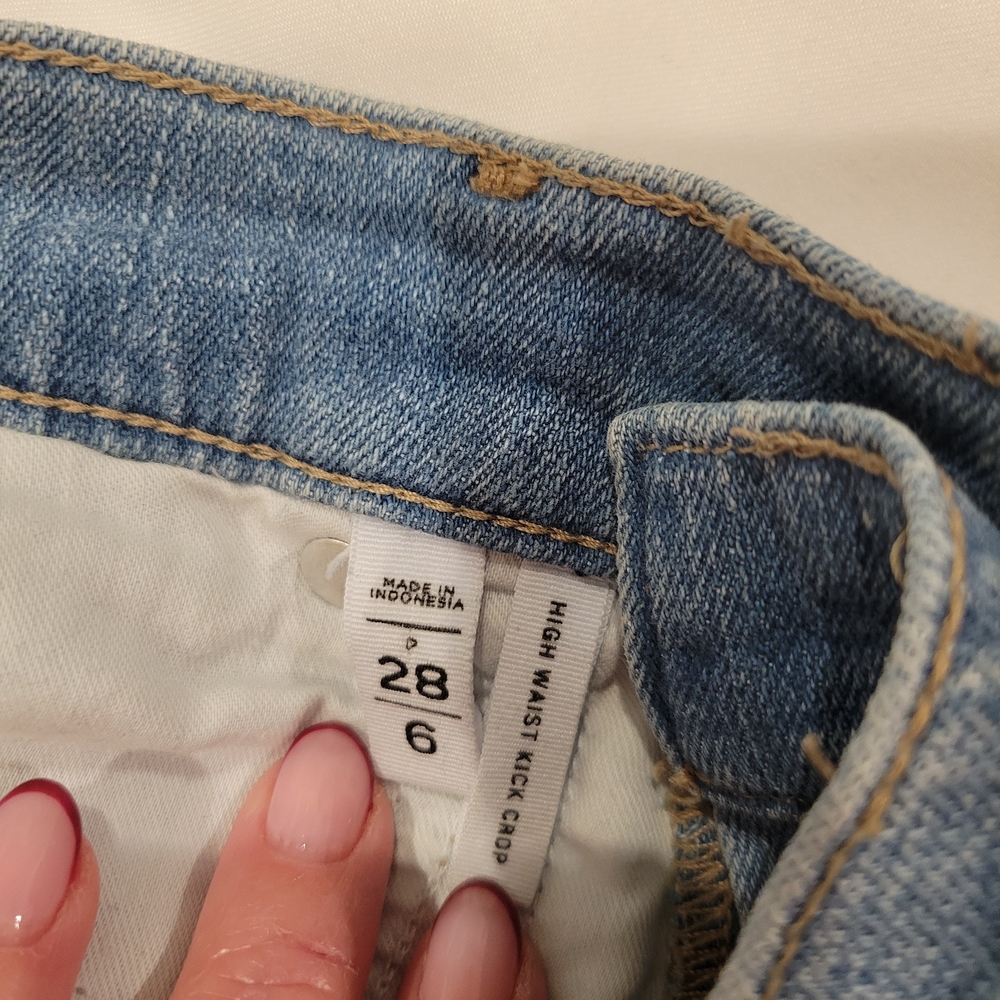 LOFT High Waist Kick Crop Jeans in Light Wash - Size 28/6 - Picture 7 of 9